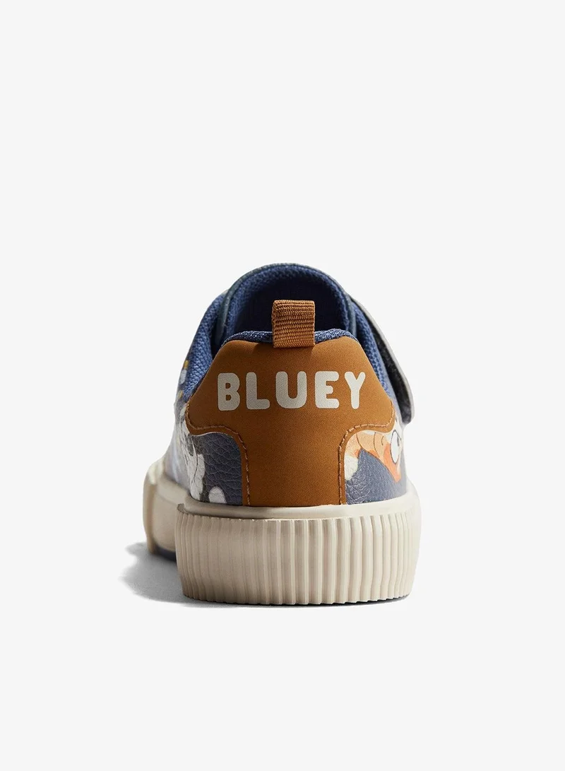 اتش اند ام حذاء رياضي مطبوع